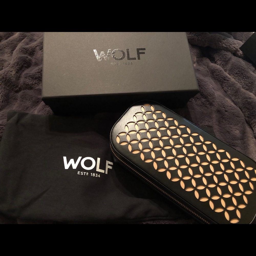 WOLF black leather jewelry box NEW